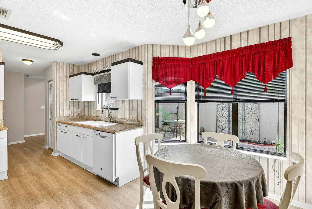 5315 Monterey Circle Delray Beach FL 33484