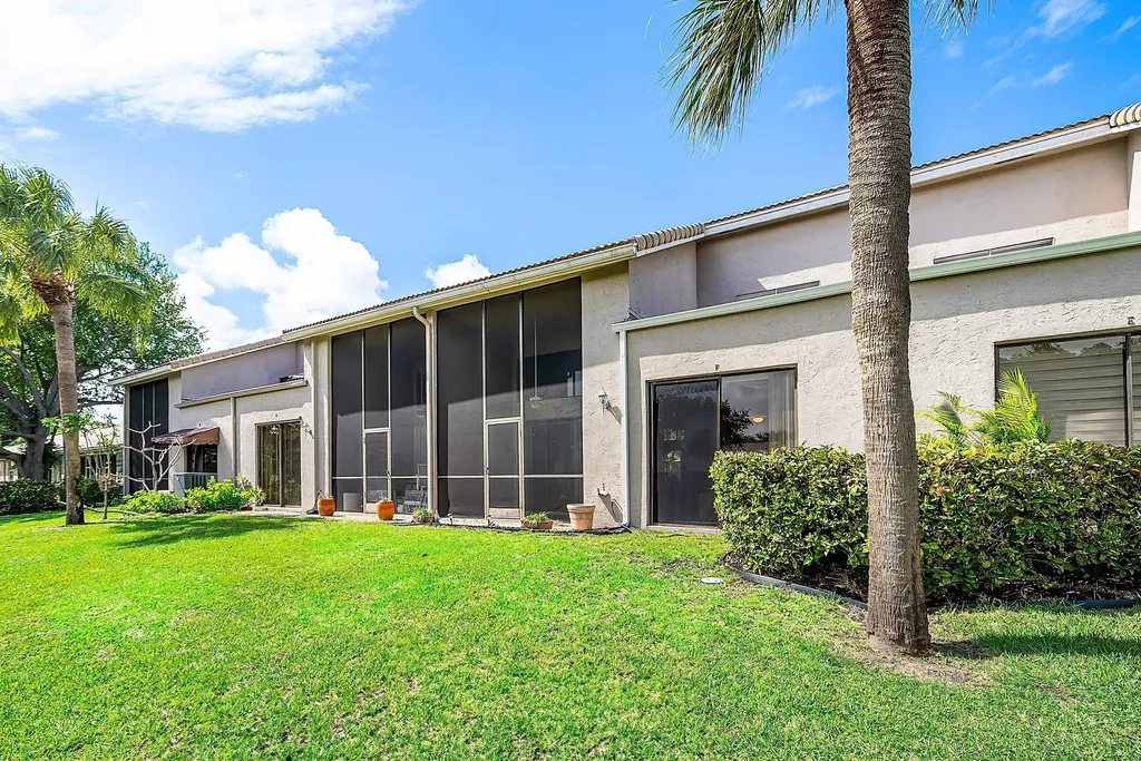 5315 Monterey Circle Delray Beach FL 33484