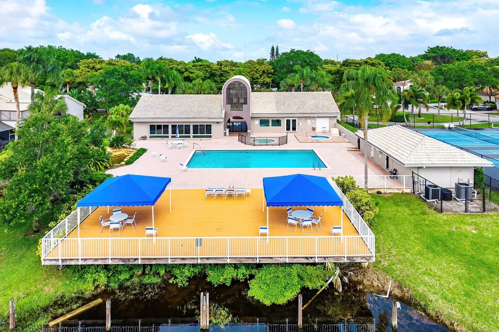 5315 Monterey Circle Delray Beach FL 33484