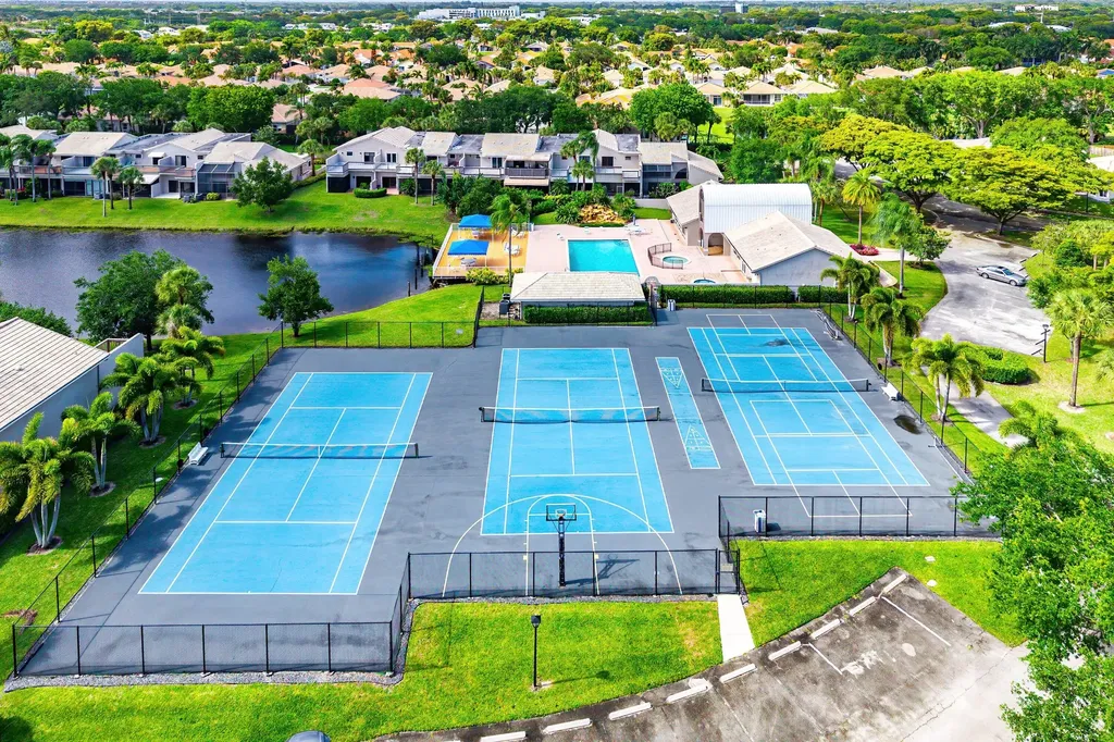 5315 Monterey Circle Delray Beach FL 33484