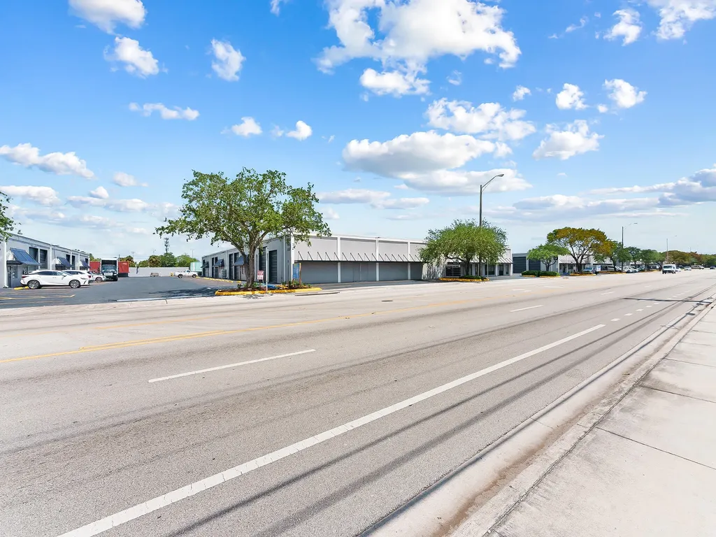 1842 NW 38th Avenue Lauderhill FL 33311
