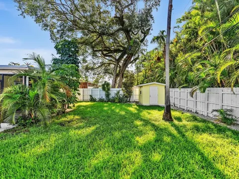 1700 SW 30th Street Fort Lauderdale FL 33315