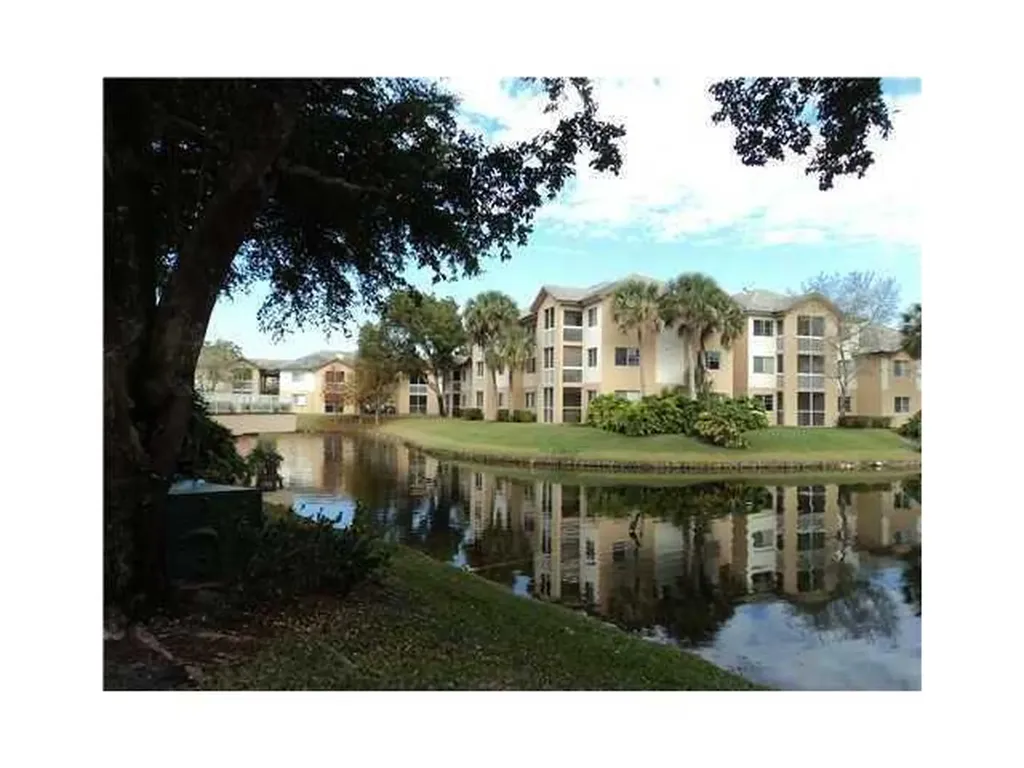 9901 Westview Drive Coral Springs FL 33076