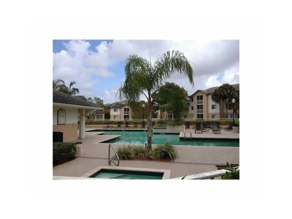 9901 Westview Drive Coral Springs FL 33076