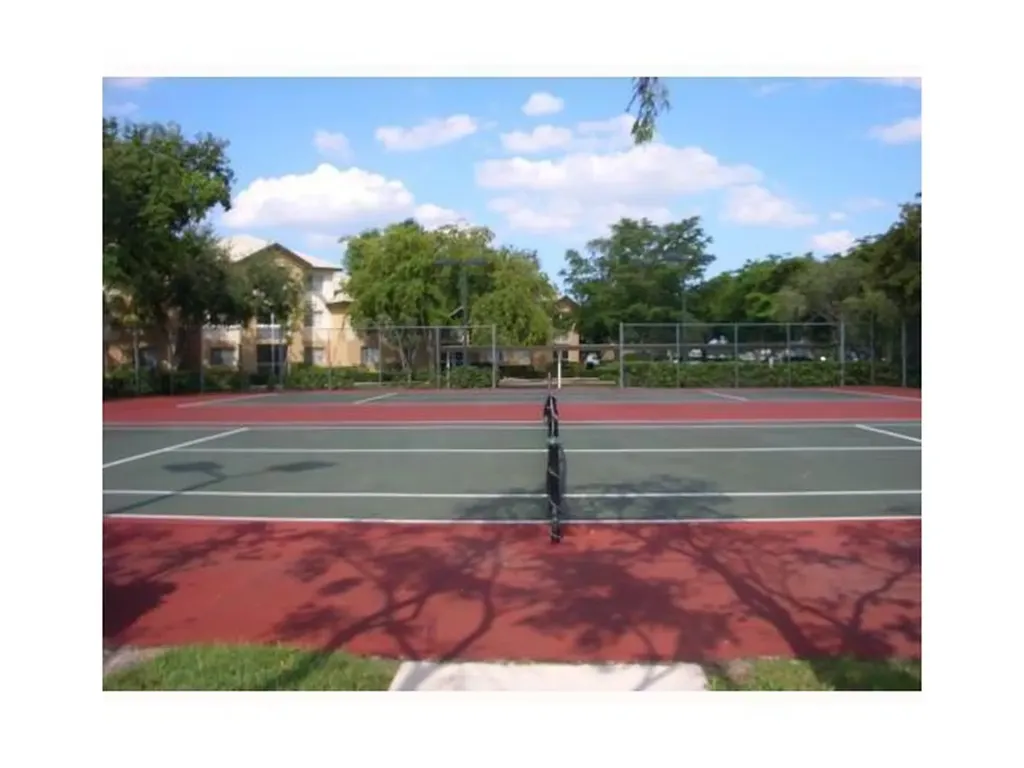 9901 Westview Drive Coral Springs FL 33076