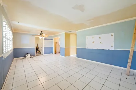 160 NE 60th Street Oakland Park FL 33334