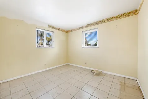 160 NE 60th Street Oakland Park FL 33334