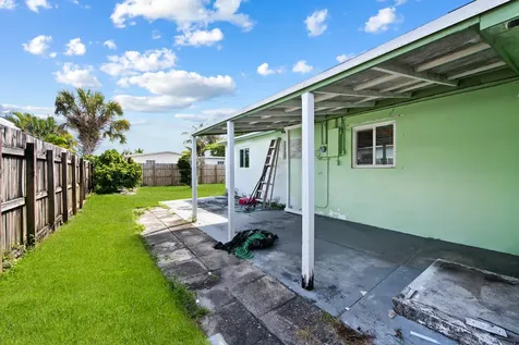 160 NE 60th Street Oakland Park FL 33334