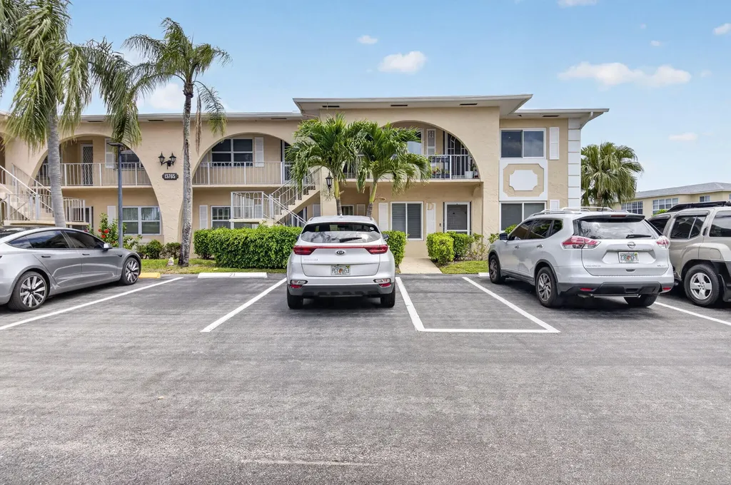 13765 Flora Place Delray Beach FL 33484