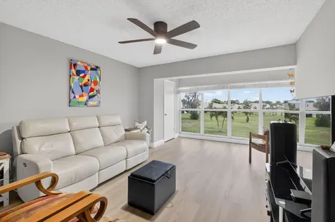 13765 Flora Place Delray Beach FL 33484