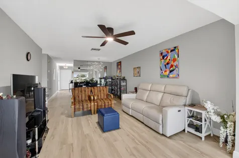 13765 Flora Place Delray Beach FL 33484