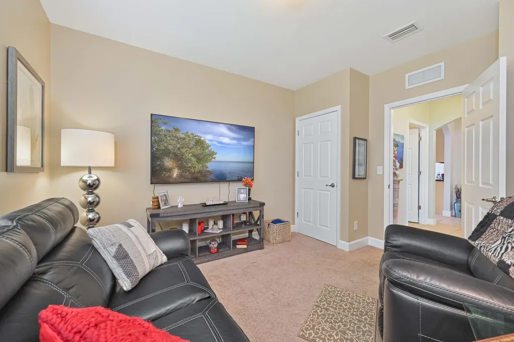 2877 Apple Blossom Drive Alva FL 33920