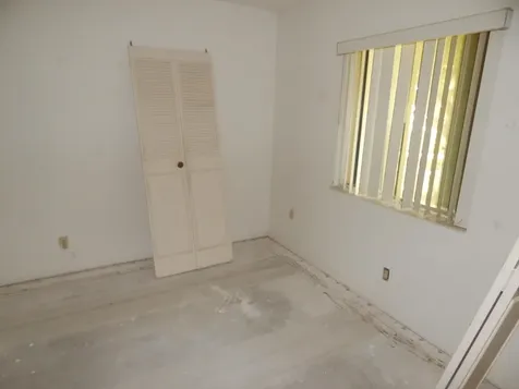 110 Lake Pine Circle Greenacres FL 33463