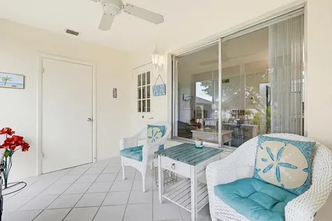 119 Lake Pine Circle Greenacres FL 33463