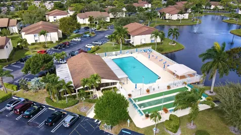 119 Lake Pine Circle Greenacres FL 33463