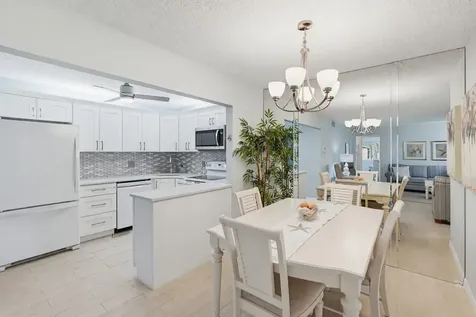 119 Lake Pine Circle Greenacres FL 33463