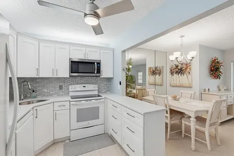 119 Lake Pine Circle Greenacres FL 33463