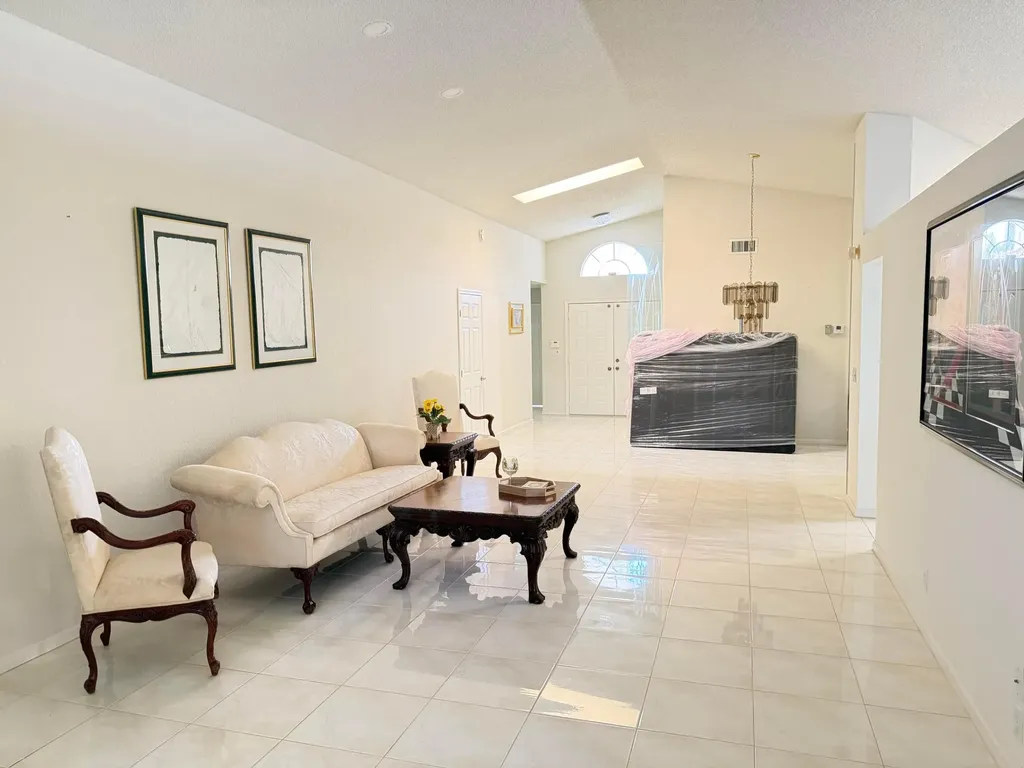 9706 Harbour Lake Circle Boynton Beach FL 33437