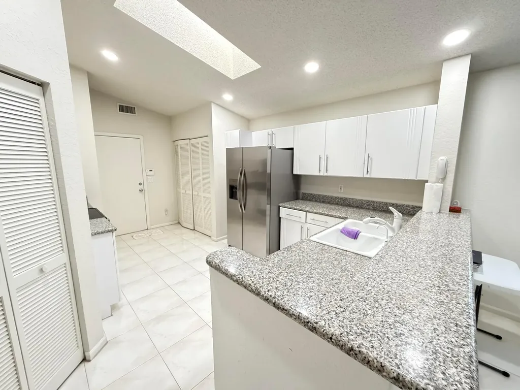 9706 Harbour Lake Circle Boynton Beach FL 33437