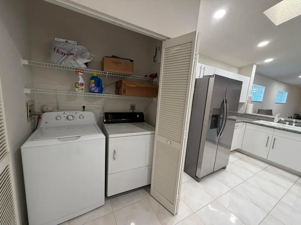 9706 Harbour Lake Circle Boynton Beach FL 33437