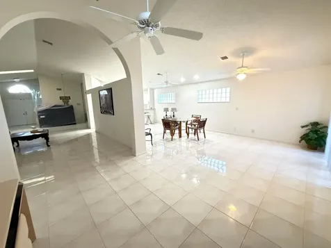 9706 Harbour Lake Circle Boynton Beach FL 33437