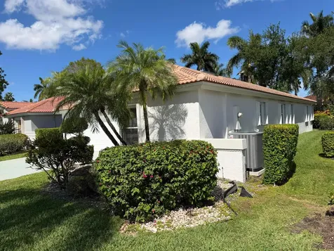9706 Harbour Lake Circle Boynton Beach FL 33437