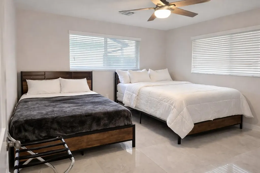 3910 NE 26th Avenue Lighthouse Point FL 33064