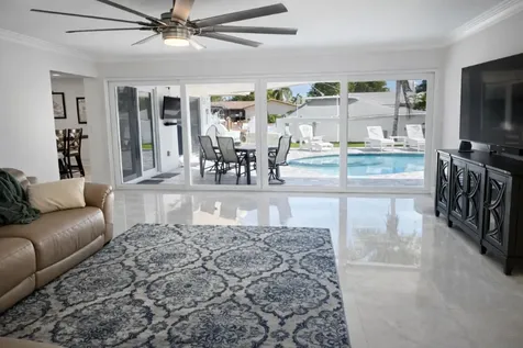 3910 NE 26th Avenue Lighthouse Point FL 33064