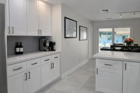3910 NE 26th Avenue Lighthouse Point FL 33064
