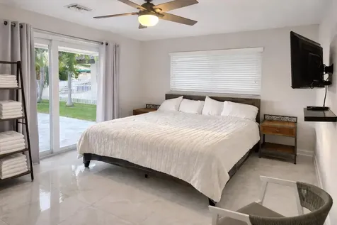 3910 NE 26th Avenue Lighthouse Point FL 33064