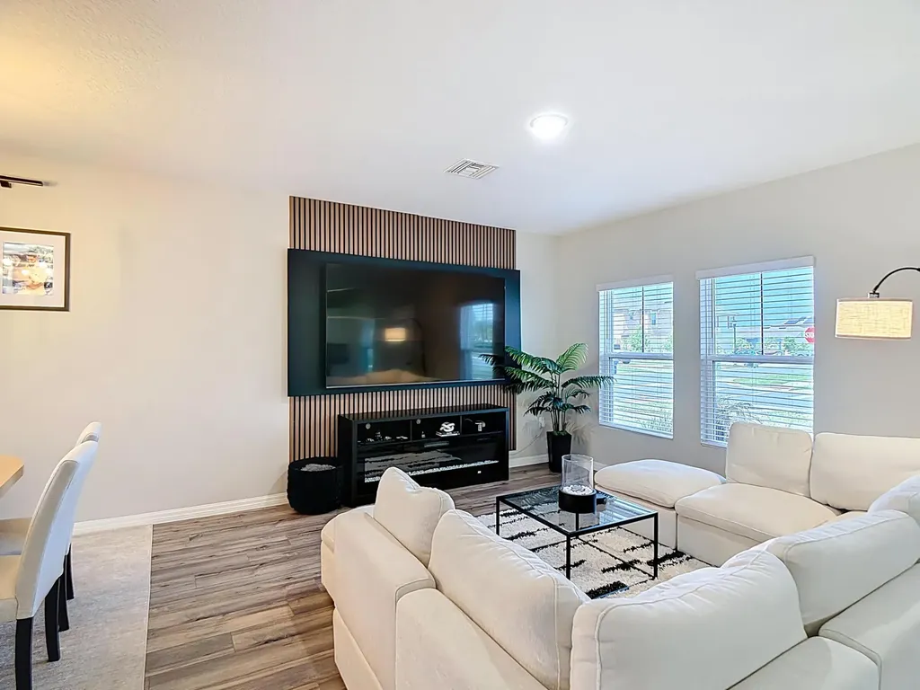 1504 Hummingbird Road Winter Haven FL 33884