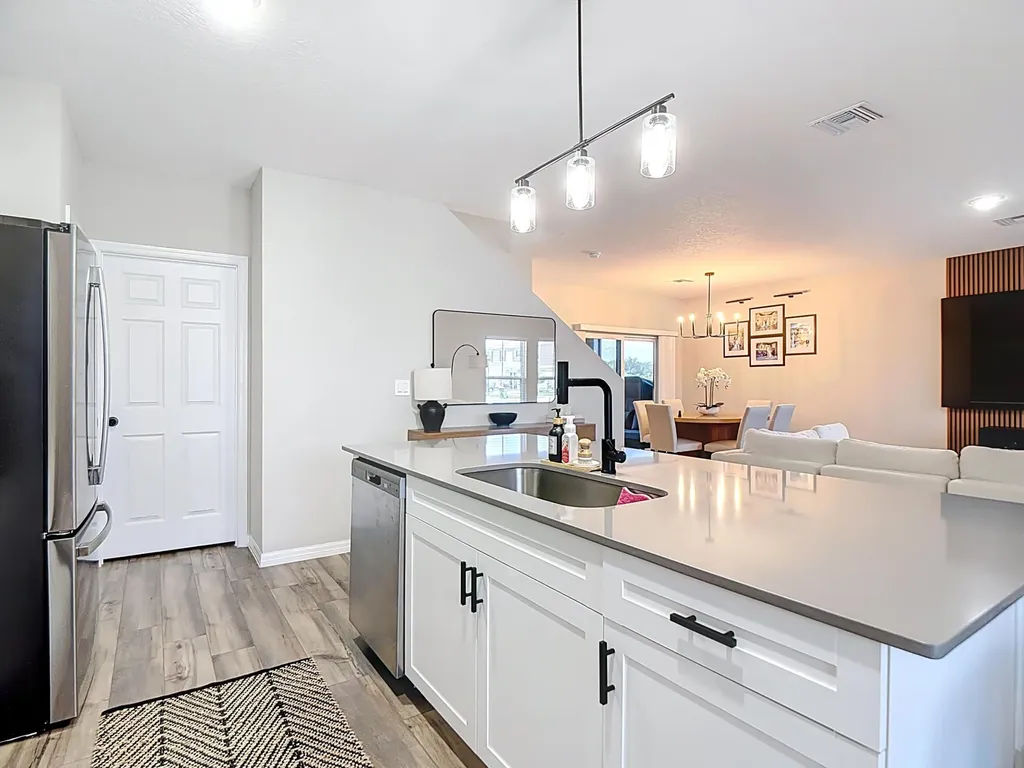 1504 Hummingbird Road Winter Haven FL 33884