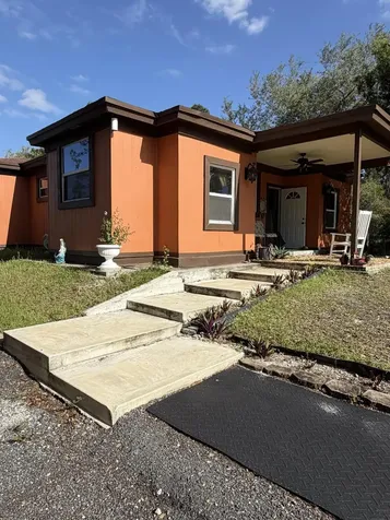 235 N Sendero Street Clewiston FL 33440