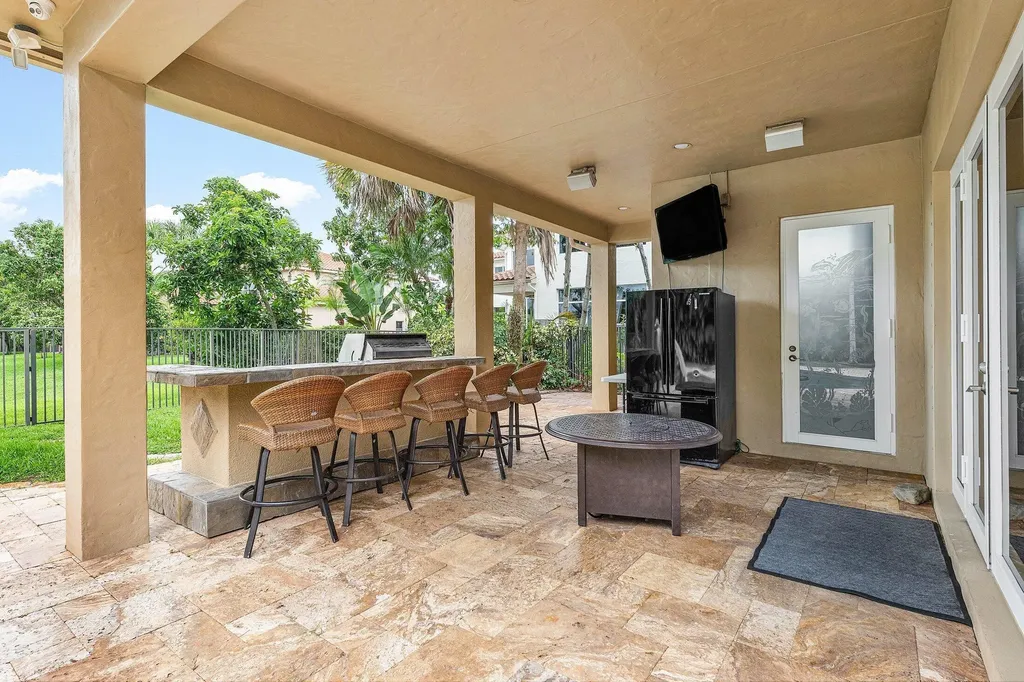 3486 Lago De Talavera Lake Worth FL 33467
