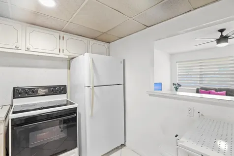 215 Sheffield I West Palm Beach FL 33417
