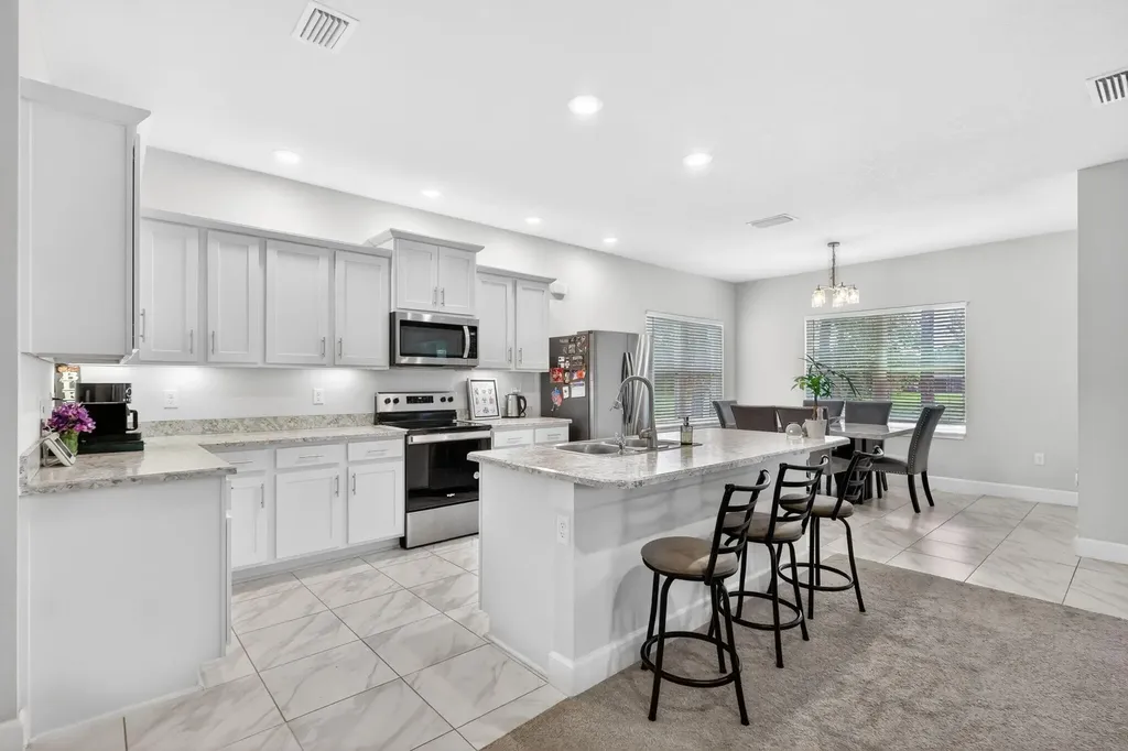 674 NE Turtleback Trail Port St Lucie FL 34983