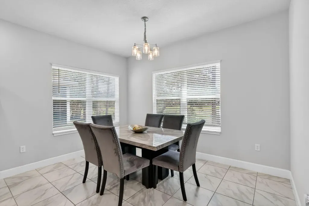 674 NE Turtleback Trail Port St Lucie FL 34983