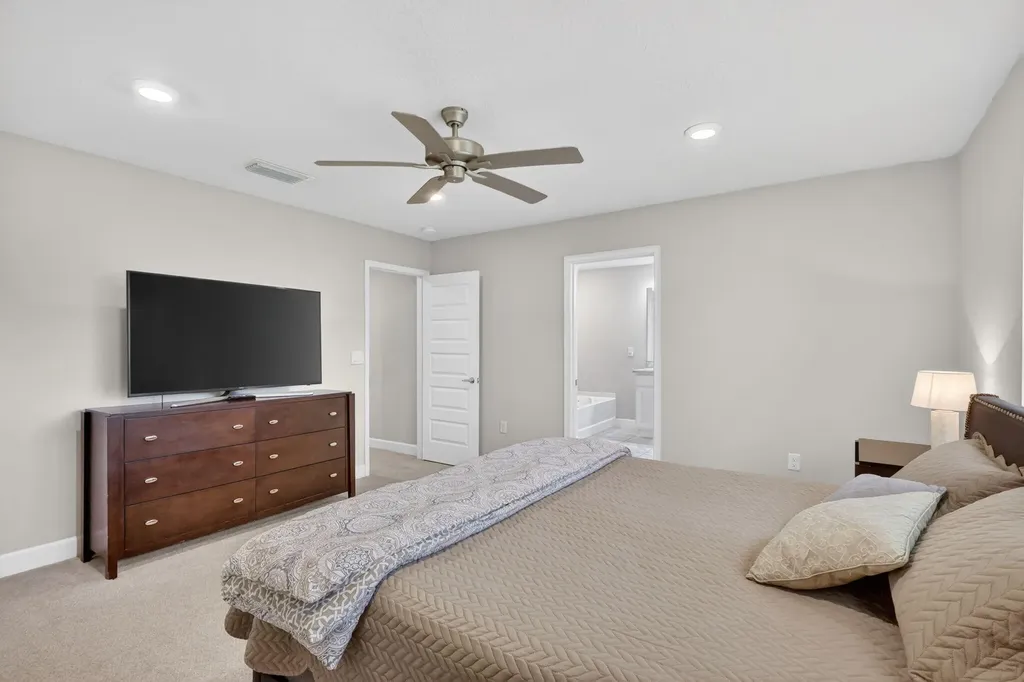 674 NE Turtleback Trail Port St Lucie FL 34983