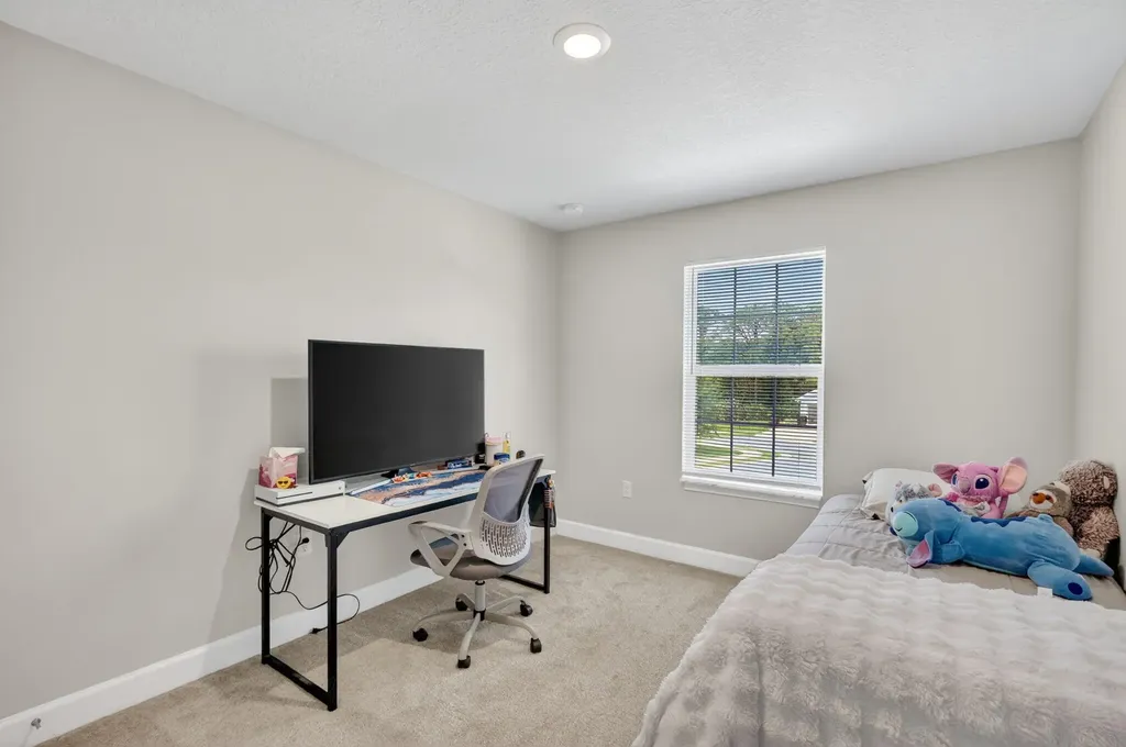 674 NE Turtleback Trail Port St Lucie FL 34983