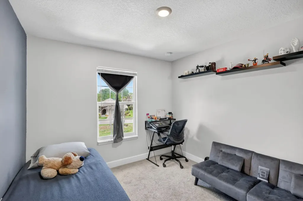 674 NE Turtleback Trail Port St Lucie FL 34983