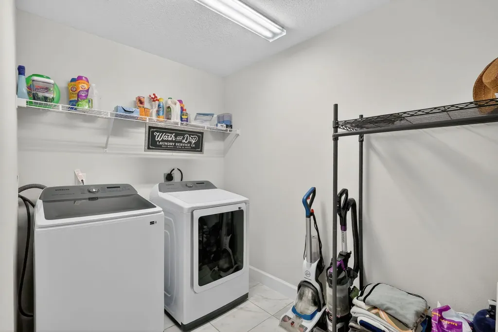 674 NE Turtleback Trail Port St Lucie FL 34983