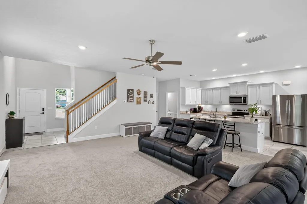 674 NE Turtleback Trail Port St Lucie FL 34983