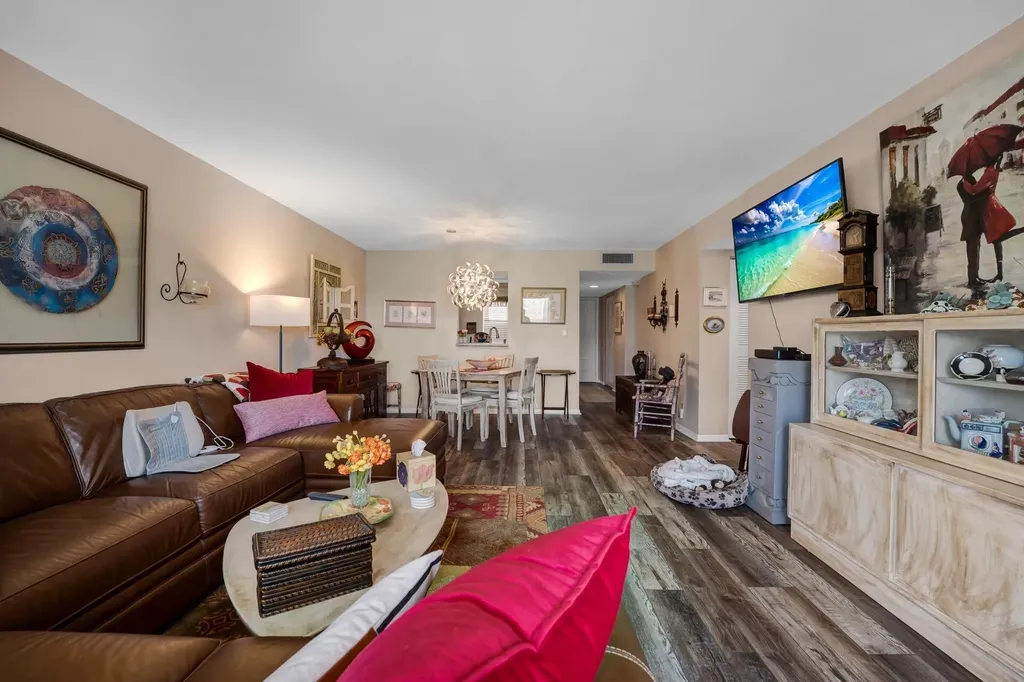 6936 Huntington Lane Delray Beach FL 33446