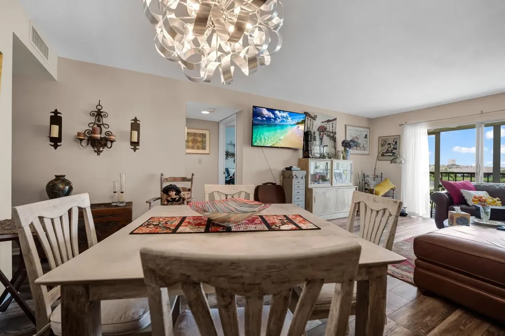 6936 Huntington Lane Delray Beach FL 33446