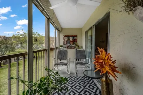 6936 Huntington Lane Delray Beach FL 33446