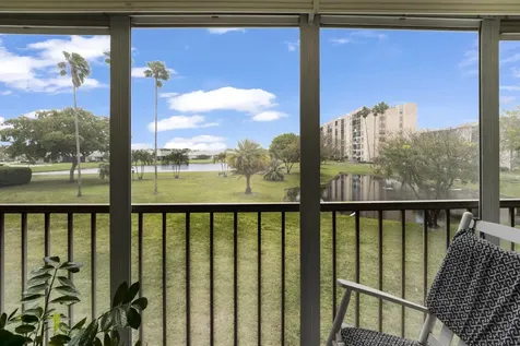 6936 Huntington Lane Delray Beach FL 33446