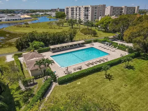 6936 Huntington Lane Delray Beach FL 33446