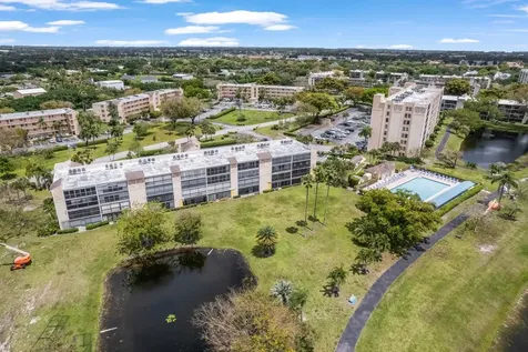 6936 Huntington Lane Delray Beach FL 33446