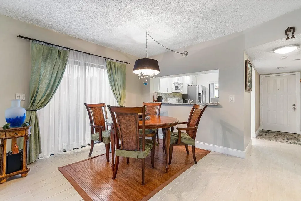 5200 E Club Circle Boca Raton FL 33487