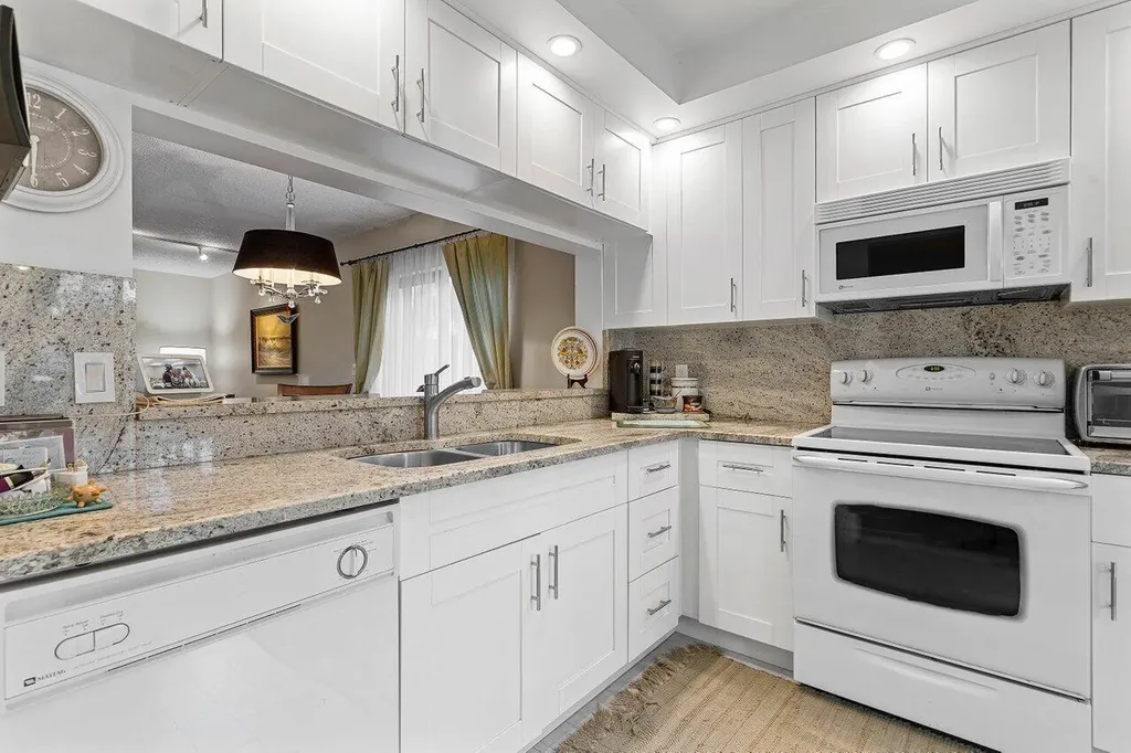 5200 E Club Circle Boca Raton FL 33487